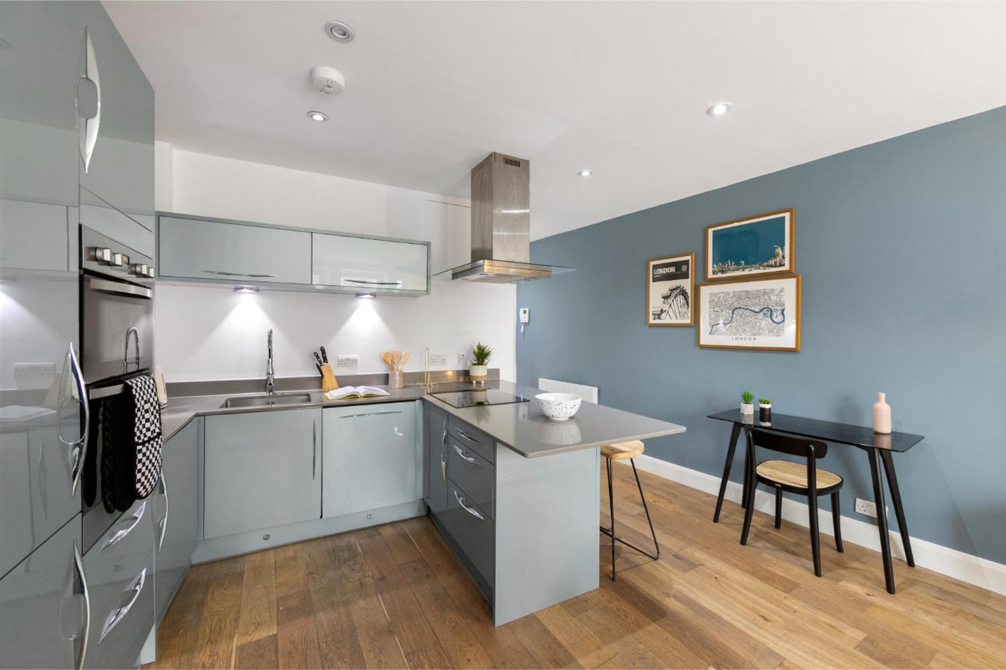 Tranquil Flat With Outdoor Space - Prime Location! Apartment London